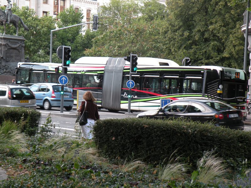  Autobus urbain